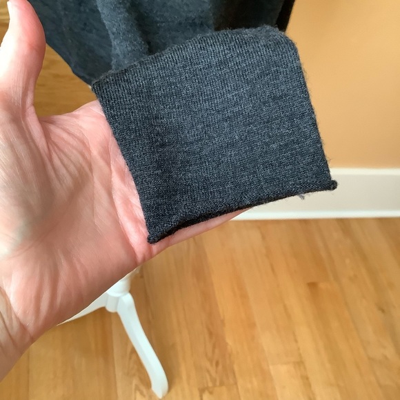 EILEEN FISHER Charcoal Fine Merino Jersey Keyhole Back Box Sweater Size XS - Picture 9 of 14